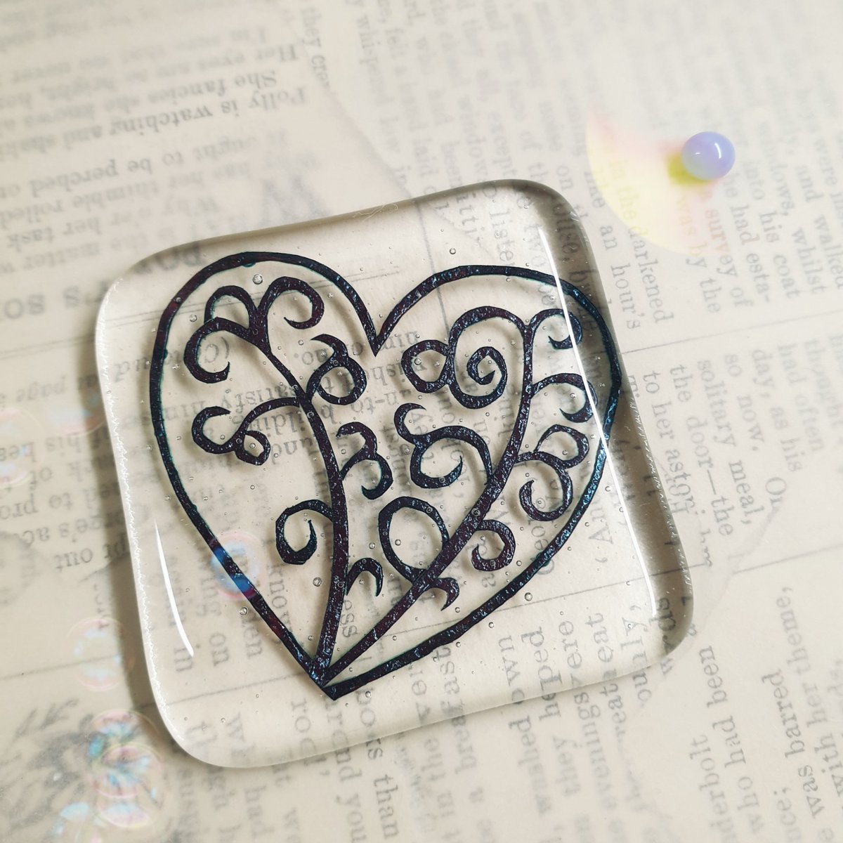 Made_by_miriam's tweet photo. #day1of100 Starting the project by spreading the love 💛💚💙
#100daysofcopper #the100dayproject #copperday1
.
.
.
.
.
.
#copperdetails #fusedglass #justacard #supportlocal #mywarmglass #dorsetmade https://t.co/RInYMIFS3i