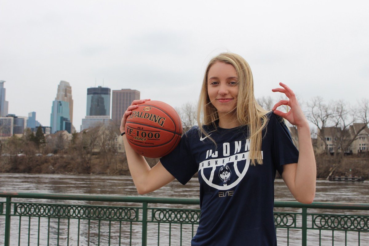 reidouse's tweet photo. Anyone feeling the need to criticize @paigebueckers1 for her choice today needs to stop immediately. We should all be celebrating an incredibly special player on her many years of hard work. She set a goal &amp; accomplished it. Be proud of her! The kid is just getting started. https://t.co/QcjpKQmfKE