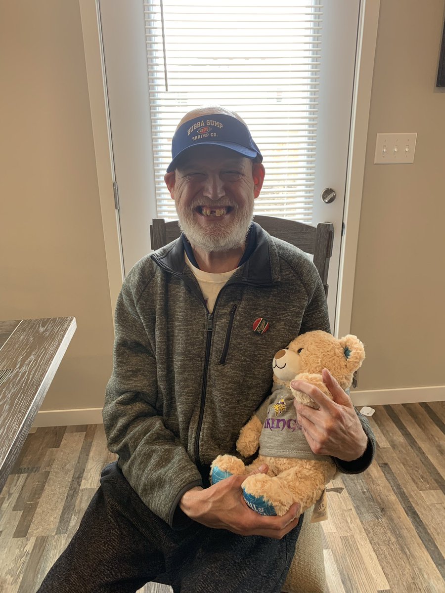 Hannah29630546's tweet photo. As soon as I got to work today, Brad asked me to take a picture of him and his bear from @buildabear that he made at the @mallofamerica this weekend! He’s obviously still pretty excited about it 🐻 @CCRIMoorhead #ilovemyjob https://t.co/NANROBkqFz