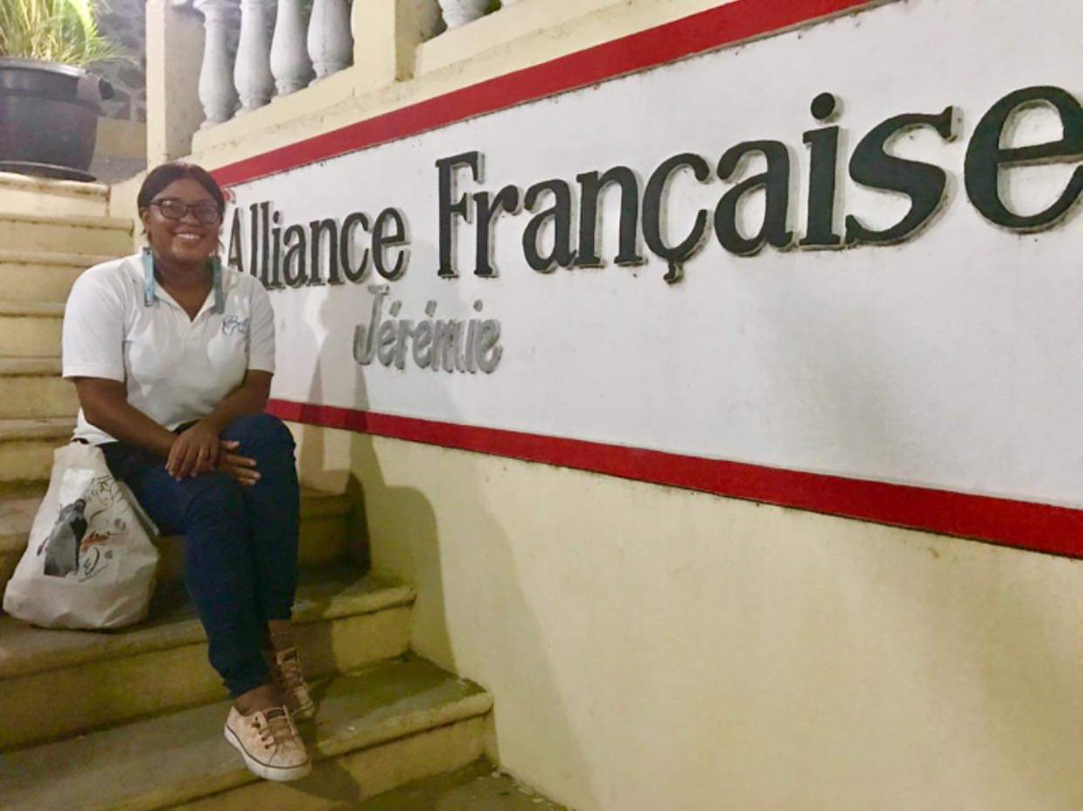 Michele_Maignan's tweet photo. Nou rive an byen. Randevou a kase pou demen 9:00 AM nan #AllianceFrançaiseDeJérémie ! ... #JounenKansonFè #ChimenFanmkonsekan #WITEP #500gourdes #BelleCréole #Innovation #Technology #Entrepreneur #BootCamp #FemaleEntrepreneur #WomenEmpowerment #Mentoring https://t.co/pJ3Vo3L7bV