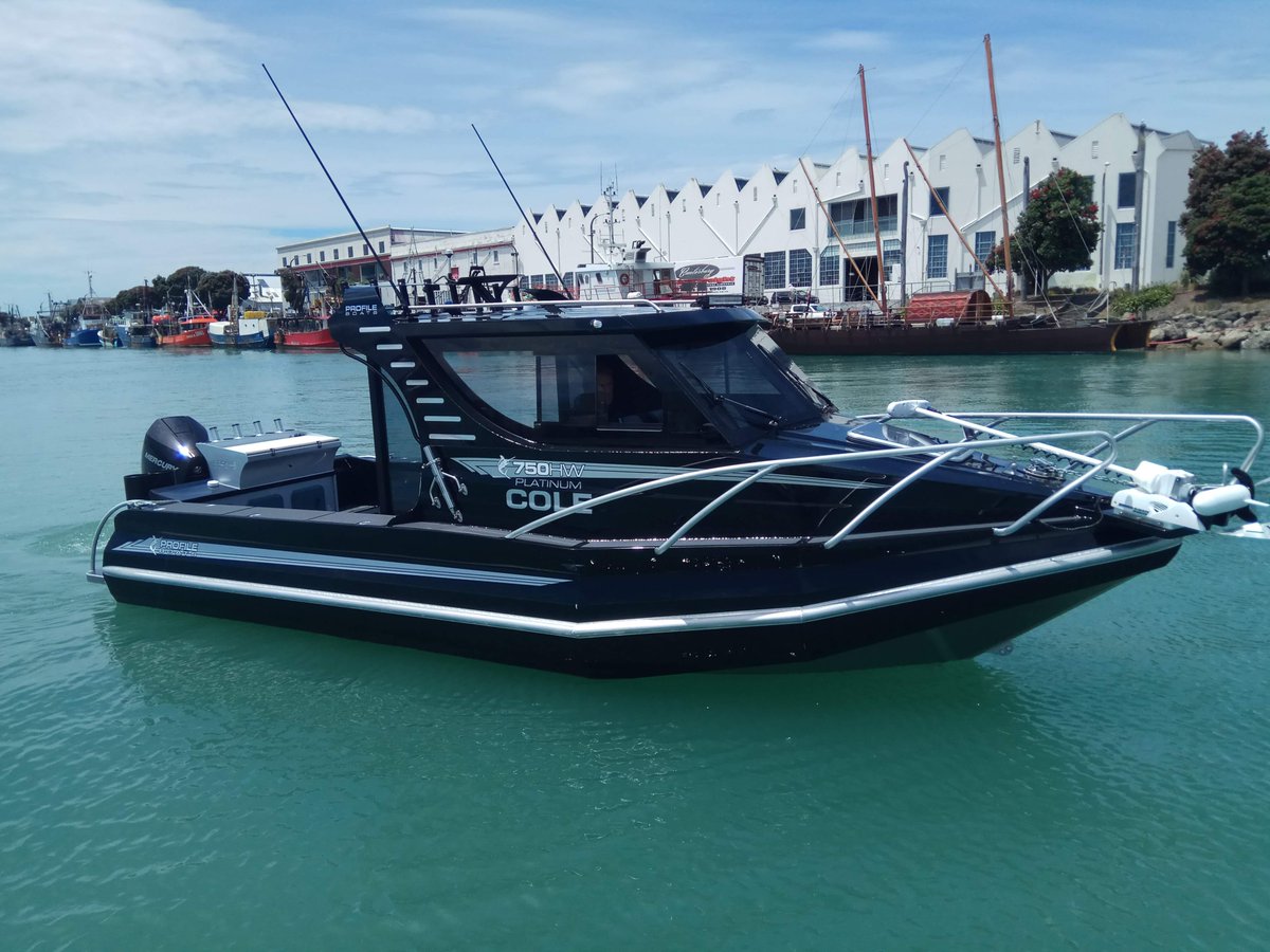 Profile Boats 750HW Platinum 300hp Mercurypic.twitter.com/cH7GNs81De. 