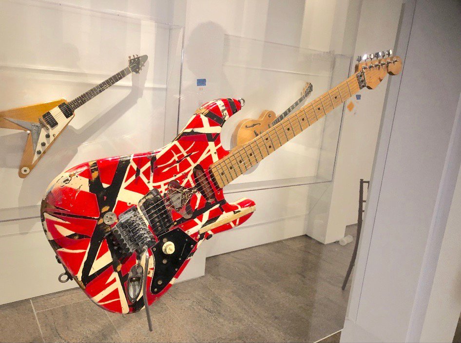 HighProfileMed1's tweet photo. @eddievanhalen 's 1978 touring rig &amp; original "Frankenstein" guitar are on display at the Metropolitan Museum of Art's "Play It Loud" Instruments of Rock &amp; Roll exhibit. Exhibit opens to the public on April  8th.
 #MetRockandRoll #NewYork #frankenstein #eddievanhalen @metmuseum https://t.co/At1UYINjPl