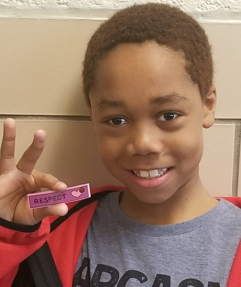 edicello15's tweet photo. In the middle of the cafeteria, a 5th grader called me over to proudly announce, "I earned my respect tag, look!" This is what makes @ColgateES so special.  @SarMintz @AMGlinowiecki @grobertsbcps @jmullenax #Colgateshines https://t.co/WWzxTv5pSM