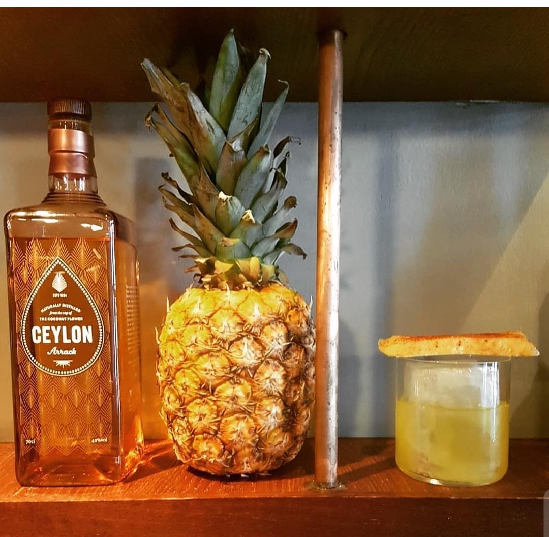 DrTELS's tweet photo. Catching up on all things peaty with @SueSep5 @LahiruWijedasa & @feliciahmliu at Singapore's zero-waste cocktail bar #nativebarsg where each drink comes with a mini-lecture! Enjoyed my pineapple arrack. https://t.co/SjvFARFyCh