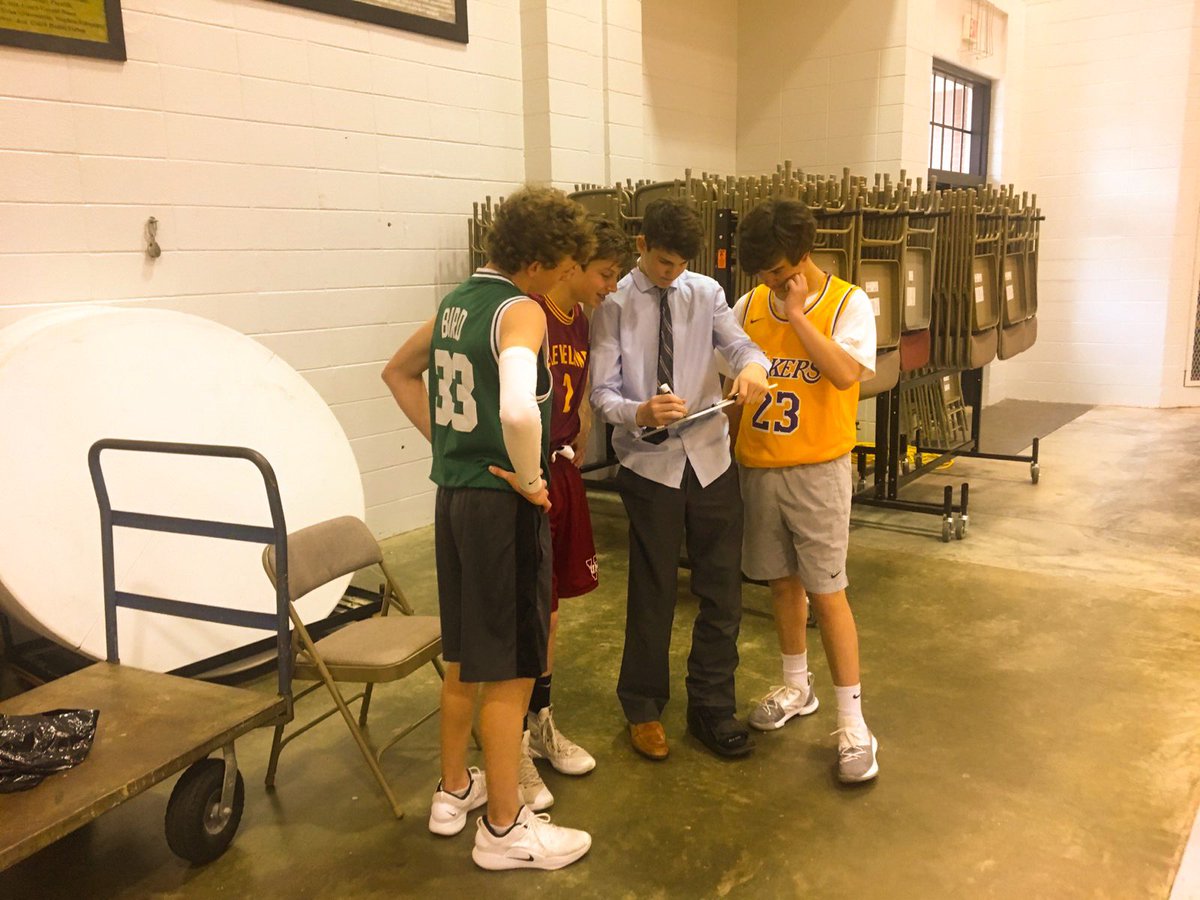 bsimmons2023's tweet photo. Blessed to be nominated for UMS-Wright 3on3 COY! 🙏 https://t.co/wkIBuMg3PG