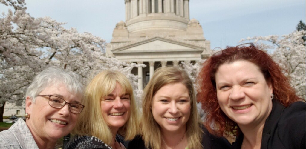 LaraTho96905817's tweet photo. #cherryblossoms #olympia #finish522 @SenatorPalumbo @carolyneslick #spring #Washington https://t.co/mWwQw2zXJV