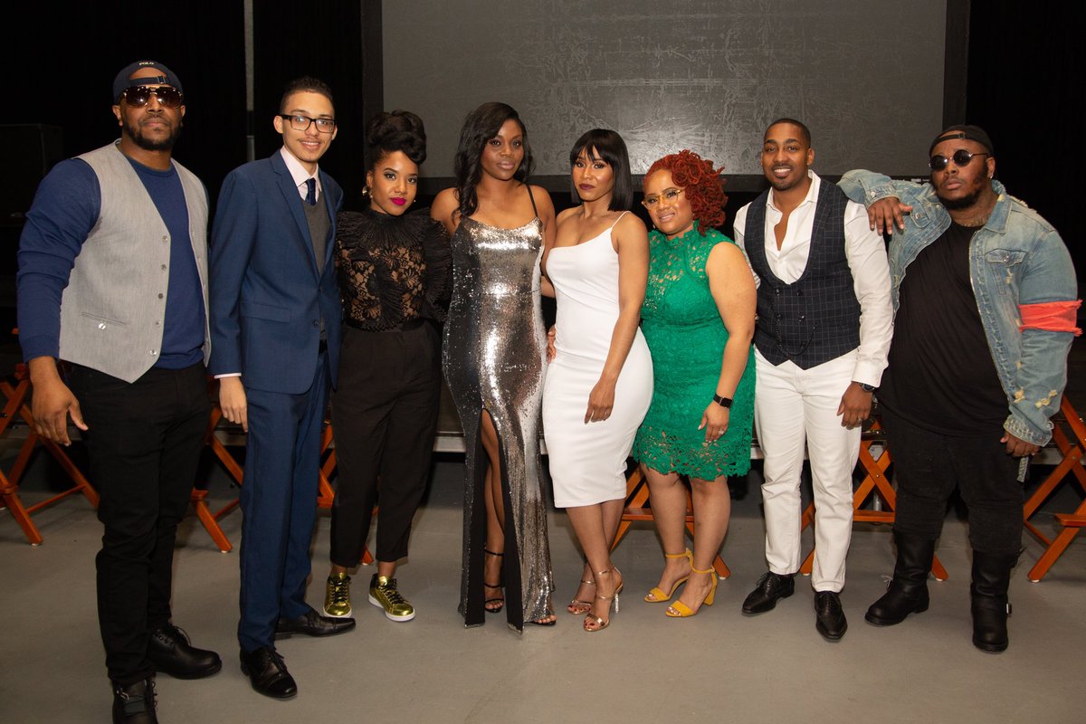 ChristinaFaith's tweet photo. SOLD OUT! 300+ folks n the building for the red carpet premiere of #singleandanxious SZN3 premieres on @amazonprimevideo 4/14/19 📸 @hailey_photography https://t.co/0LygxJkMG5