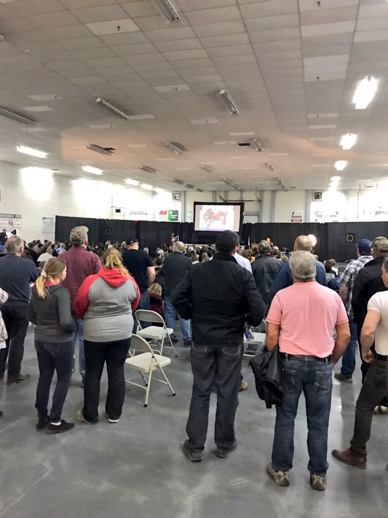 Tay_K_MacIntyre's tweet photo. It's not too late to join the Caribou Engagement Session at the Chetwynd Recreation Centre. It's a great turnout &amp; the building is packed. Meeting ends at 9:30 p.m.. The next Engagement Session is tomorrow evening at Pomeroy Hotel &amp; Conference Centre in Fort St. John. @cjdctv https://t.co/skrF3jPBa9