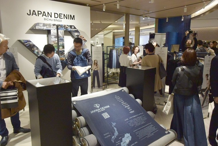 SENKENplus's tweet image. アクセ「 #ジャパンデニム」　#ギンザシックス に限定店
senken.co.jp/posts/acces-ja…

#繊研新聞 #繊研 #senkenplus