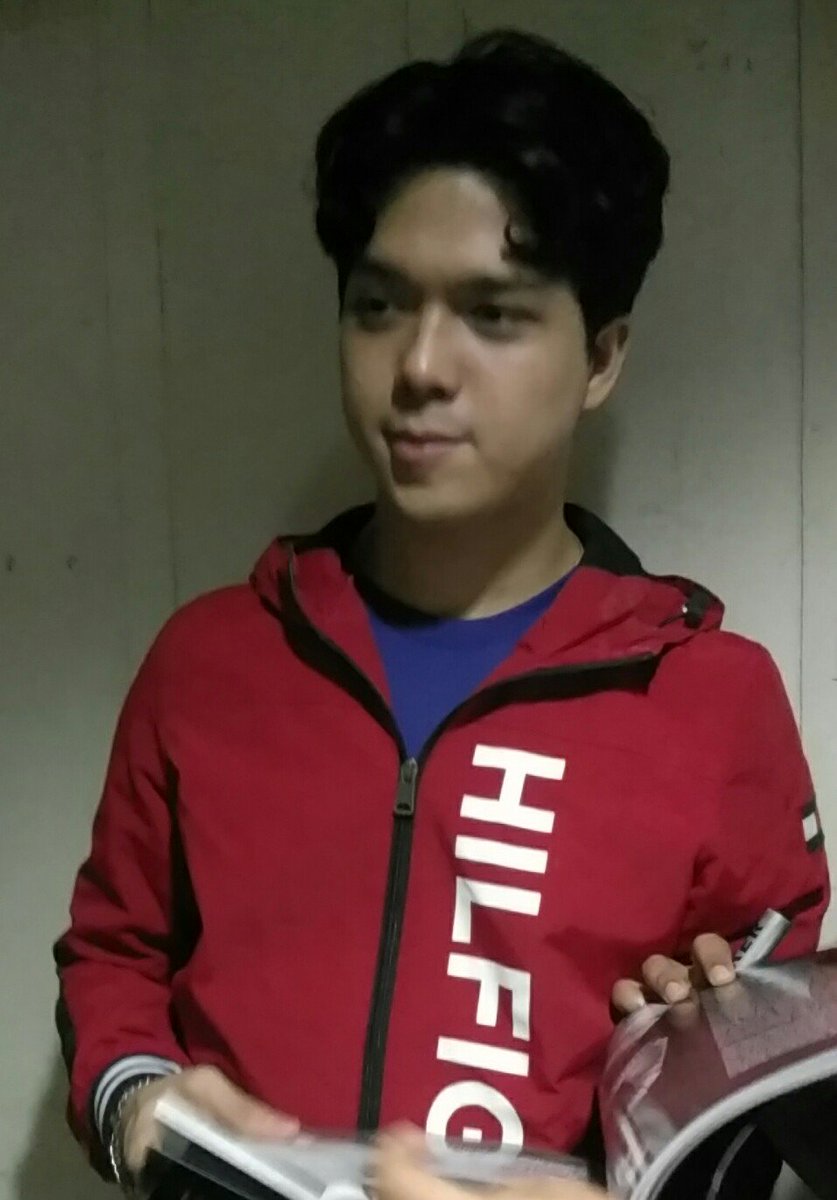 Handsome naman

#ElmosBdayMonthDay2