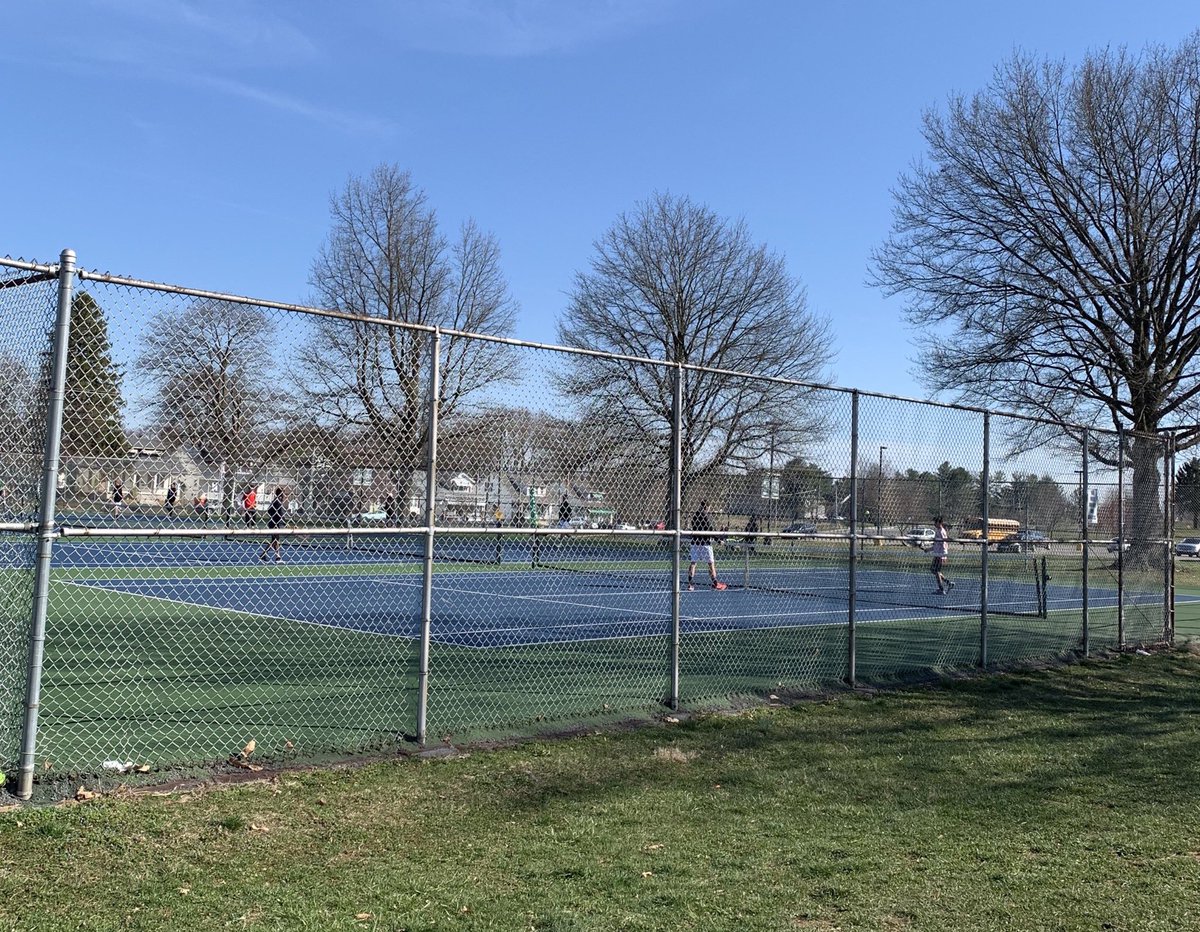 Boys- South High 5, TJ 0
Girls- South High 5, TJ 0

Boys had to default #3 doubles and girls were missing some key players😣