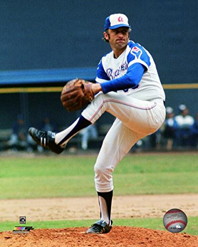 Happy 80th Birthday to Phil Niekro...318 wins, played for 5 clubs.  We need more knuckleballers in the game. 