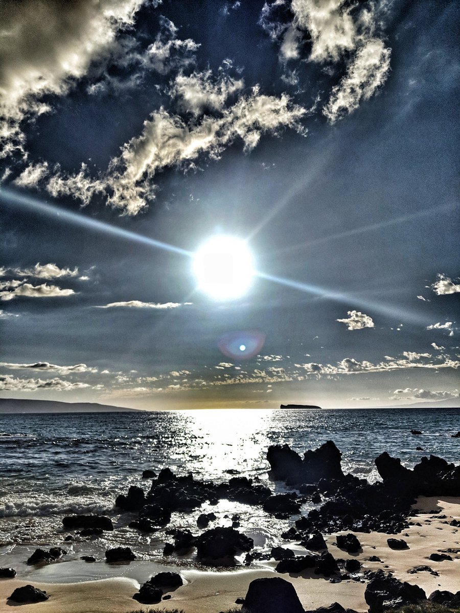And again. Because why not? #Makena #MauiSunset