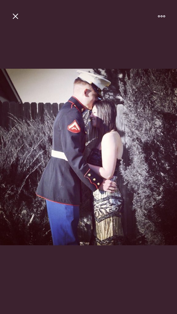 MilitaryCouple's tweet photo. Definitely my favorite ❤️ @omg_itsryry   

.
.
Thank you for sharing with us 
#militarycouple #marines #army #navy #airforce #coastguard #veterans #usmc #milso #dressblues #love https://t.co/UvX9PZSAEd
