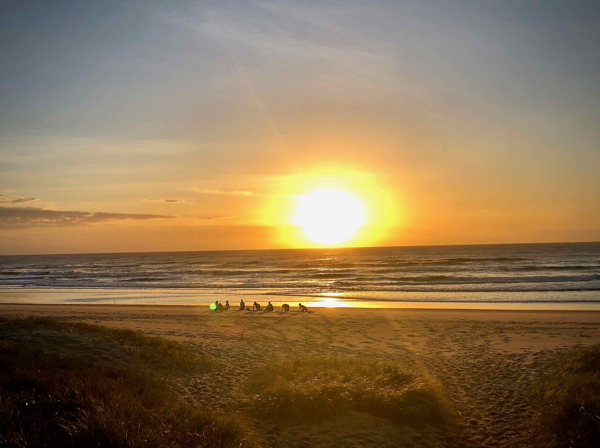 Best way we know to start the day... #byronbay