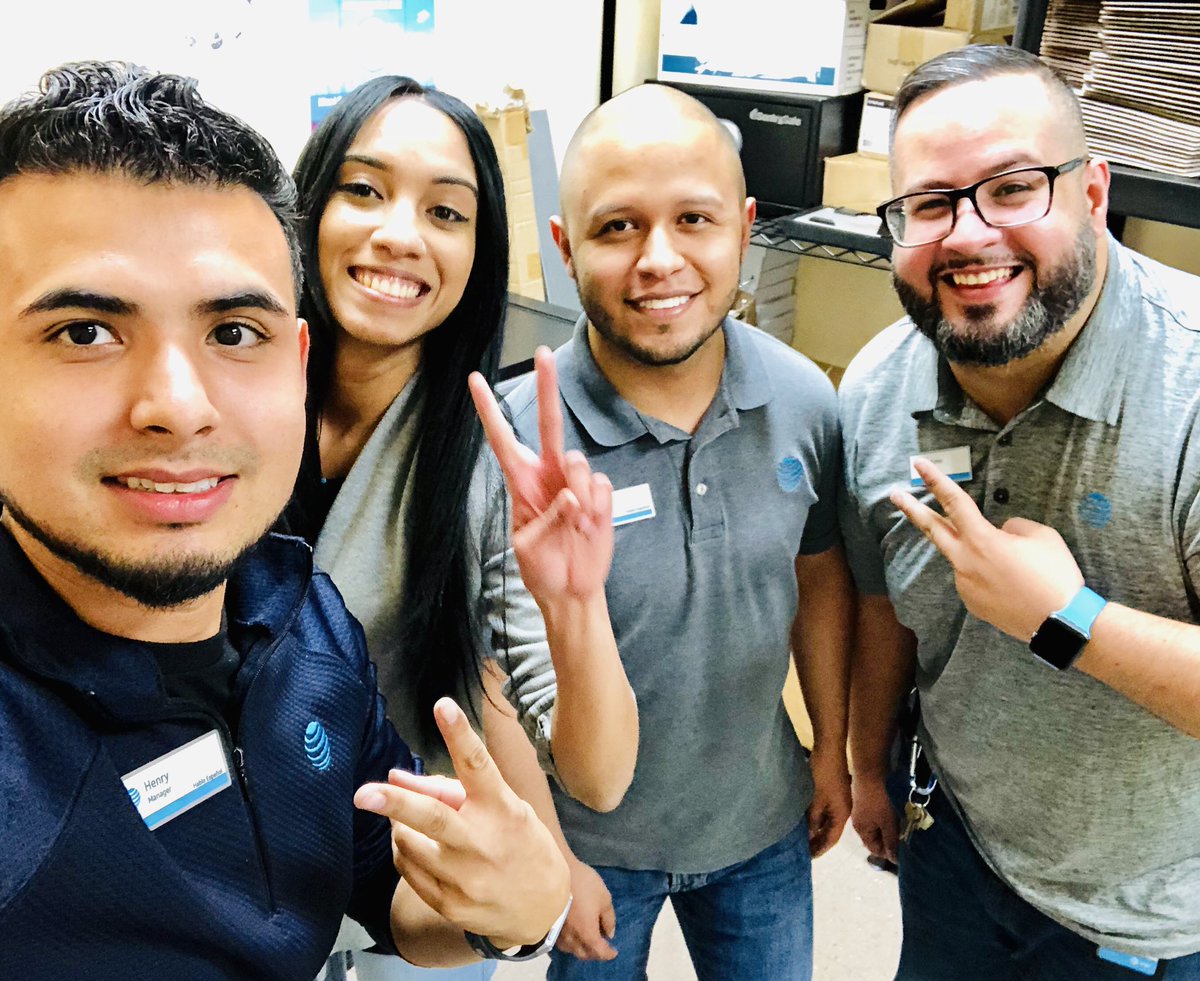 Great Start for the month of April! Birthday girl <a href="/CarlaSa23429403/">Carla Azucena Rocha</a> with 2 CRU, Business BB and @DIEGOMORAATT with 2 BB back 2 Back🔥🔥🔥💨💨💨#WINDY #Leegend #CharLIT #RodgersTHAT 
<a href="/MarqRodgers/">Marq Rodgers</a> <a href="/930Tony/">Antonio Nieves</a> @JanCaballero12 <a href="/AdamMRagab/">Adam M. Ragab</a> <a href="/404girl/">Betsy Francis</a>