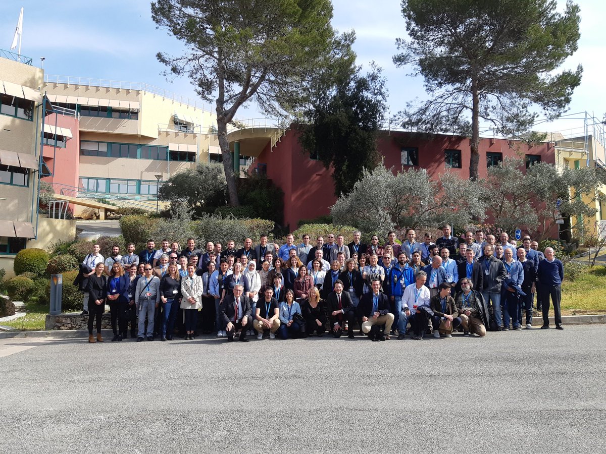 MorganeVanneste's tweet photo. Photo de famille!!! #ThalesGemalto #Thales #DayOne #WeDidIt #SoProud #NewFamily https://t.co/8Sp8at6vSu