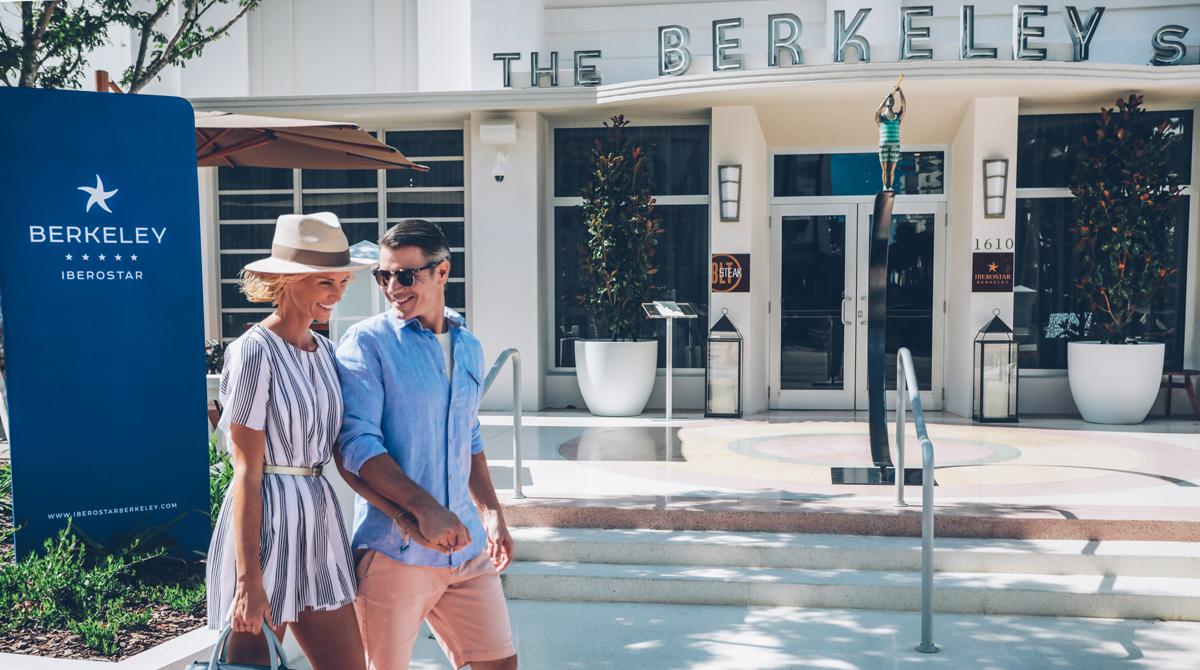 IBEROSTAR's tweet photo. Después de una intensa mañana de #shopping por Lincoln Road Mall, nada mejor que una tarde de relax en uno de los emblemas #artdeco de #Miami: #IberostarBerkeley
➡ https://t.co/UyGHszHSv9 https://t.co/e73E90m1RB