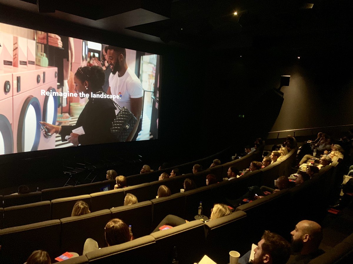 EntourageBD's tweet image. This morning we’re applying B2C thinking to the B2B world at “Next Level Brand Experiences with @weareamplify