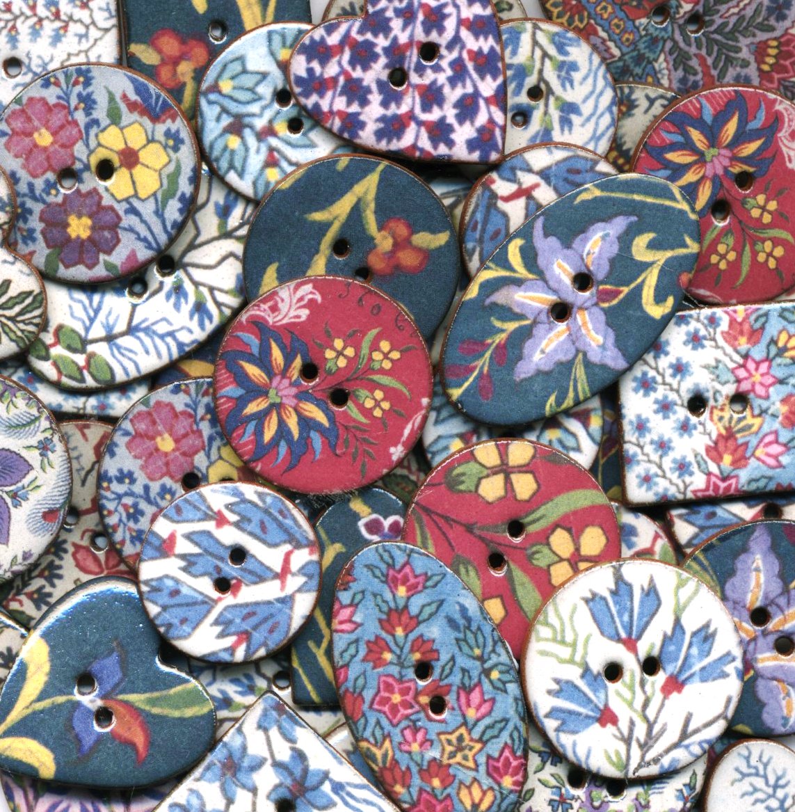 stockwellbutton's tweet photo. A beautiful collection of bespoke buttons for @NorfolkMuseums. Each ceramic button features vibrant floral designs which have been carefully selected from the museums Textile Collection. #ceramicbuttons #handmadeinuk #norfolkmuseums #textilecollection #museumshop #bespokeproduct https://t.co/y50H24iR7O