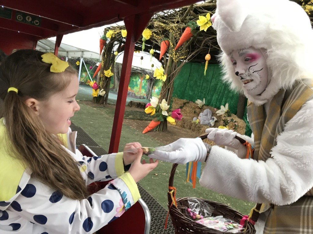 littleedenrose's tweet photo. Read our review of the Easter Train at Audley End Miniature Railway. A great Easter event for the kids in Suffolk @audleyendmr #audleyendminiaturerailway #easter #easterdaysout https://t.co/PjUitPJuSX https://t.co/qwb4OGpniQ