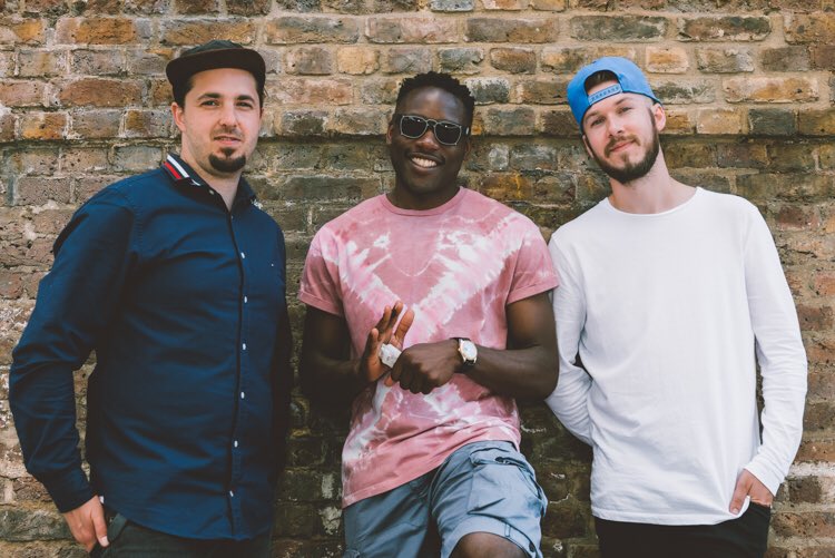 This Thursday, April 4th, we're dropping a live video for our track 'SKRLA' feat @krucial_k1dd shot at <a href="/musicroomlondon/">The Old Library Bar</a> #paragon #krucial #live #basshouse #producers #mc #grime #newmusic #youtube