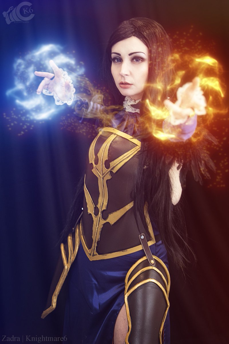 Knightmare6's tweet photo. Zadra cosplaying as Shanoa from the #Castlevania series, at #DarksideOfTheCon this past Saturday!
#CosplayPhotography #Cosplay #Konami #Goth #Gothic #Zadra #Knightmare6 https://t.co/9HjrHHj3D8