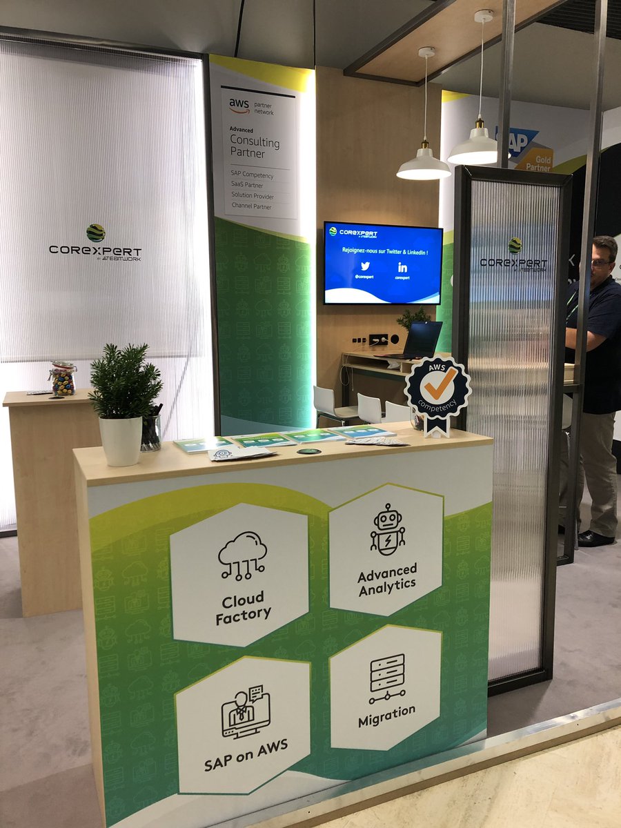 TeamWorkTweet's tweet photo. Les équipes TeamWork et @corexpert sont présentes au #AWSSummit Paris ! Venez nous rencontrer sur le stand 13 😁🤓 #jeancloud #SAPonAWS #cloudfactory #advancedanalytics #migration https://t.co/g7SzdFOU1k