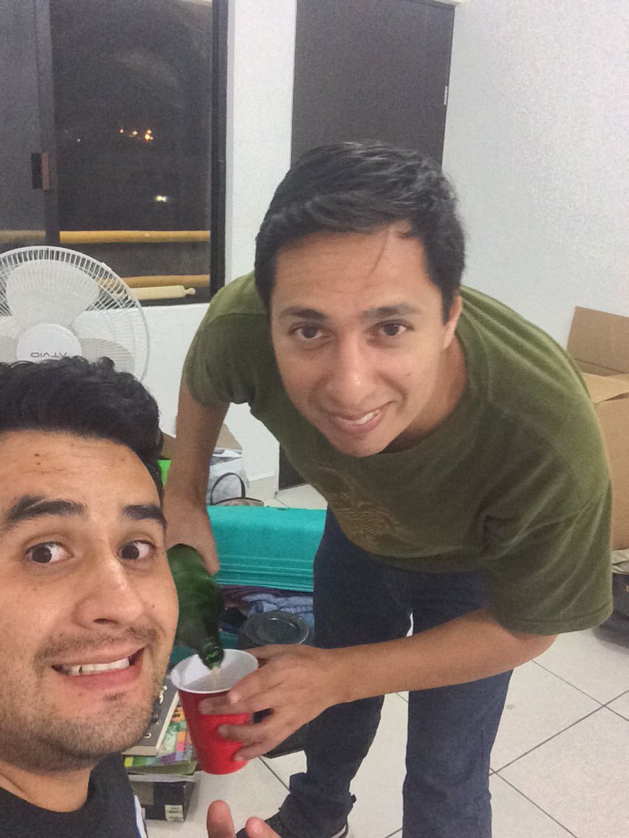 AletzJasso's tweet photo. Aquí con @Akitxavez pura leña fieles si putos no https://t.co/H9WeHobmar