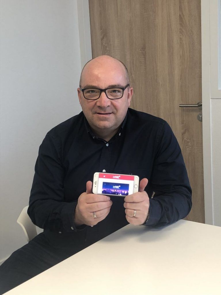 cherchemonnid's tweet photo. 🐣 Nouvel acteur de l'immobilier #zelok : une plateforme qui gère les dossiers de location
🐤 Interview de son fondateur : @fabricehoule
🐥 https://t.co/eXl4OIvIJx @Journal_Agence
#immobilier #location https://t.co/QuoU3tToL4