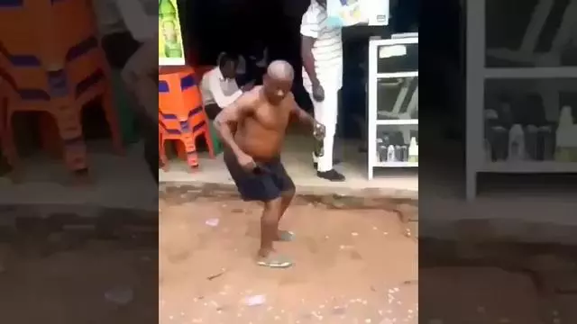Bekikang01's tweet photo. WATCH: Hes too balanced. Song https://t.co/9hf7jLqKLq https://t.co/IIGFPUOWON