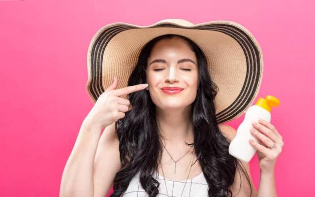 RavaliShekar's tweet photo. Sweltering Clime To One Side And Gala #Occasions To Another Side, What to Do?
Just Chill Girls! We Are Here With Cool #MakeupTips To Make You Look #Flawless In This #Summer!
Look Into My Write-Up: https://t.co/pB3VloFgDn
#MakeupSecrets #CoolMakeupTips #Makeup #MatteLipstick https://t.co/PRx3wcpJaS
