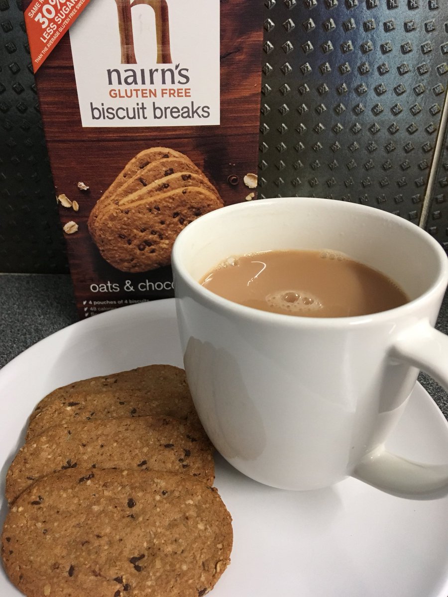 MyFreeFromKitc1's tweet photo. On the go breakfast - these choc chip breakfast biscuits from Nairn’s are superb 👌

You can pick them up from: 
https://t.co/G2UuRDoYvl

@nairnsoatcakes 
#glutenfreesnacks #myfreefromkitchen #celiacuk #celiacdisease #celiac #coeliacuk #coeliaclife #coeliacfriendly #glutenfree https://t.co/6TavnSJ7kP