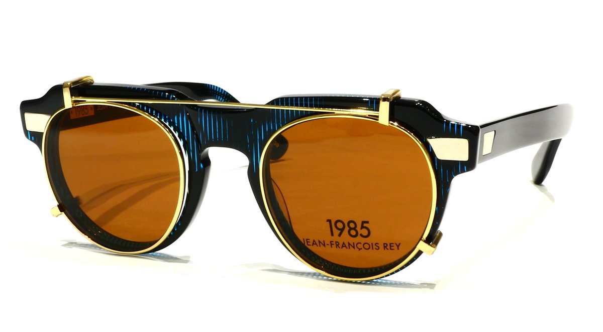 JFREYBOZ's tweet photo. JEAN-FRANÇOIS REY 1985 COLLECTION「VIPER」CLIP-ON　col 2525(BLUE)　最後の1本が入荷。次回入荷はございませんのでご注意ください。
https://t.co/emUAYDLfEB
#daikanyama #jfrey #eyewear #1985collection #viper https://t.co/iJKBGL54ra