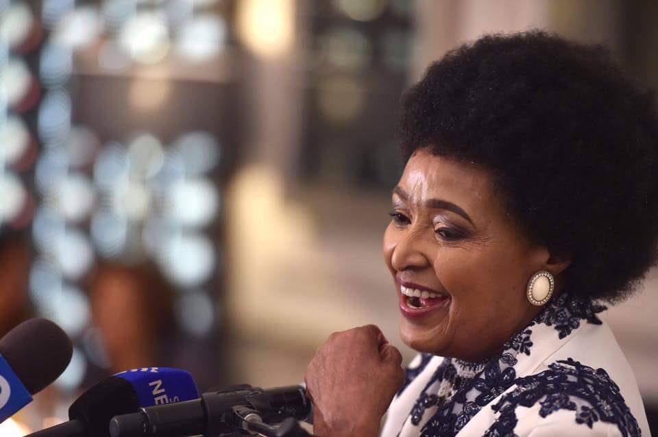 Oliver_Mhuriro's tweet photo. Even though some in South Africa πΏπ¦ are now chasing, attacking and killing us (Non-South Africans). That won't stop us to celebrate the LEGACY OF A GIANT! Rest In Peace "Ndlovukazi" ! #YouMultiplied #WinnieMadikizelaMandela https://t.co/cRN58BObkM