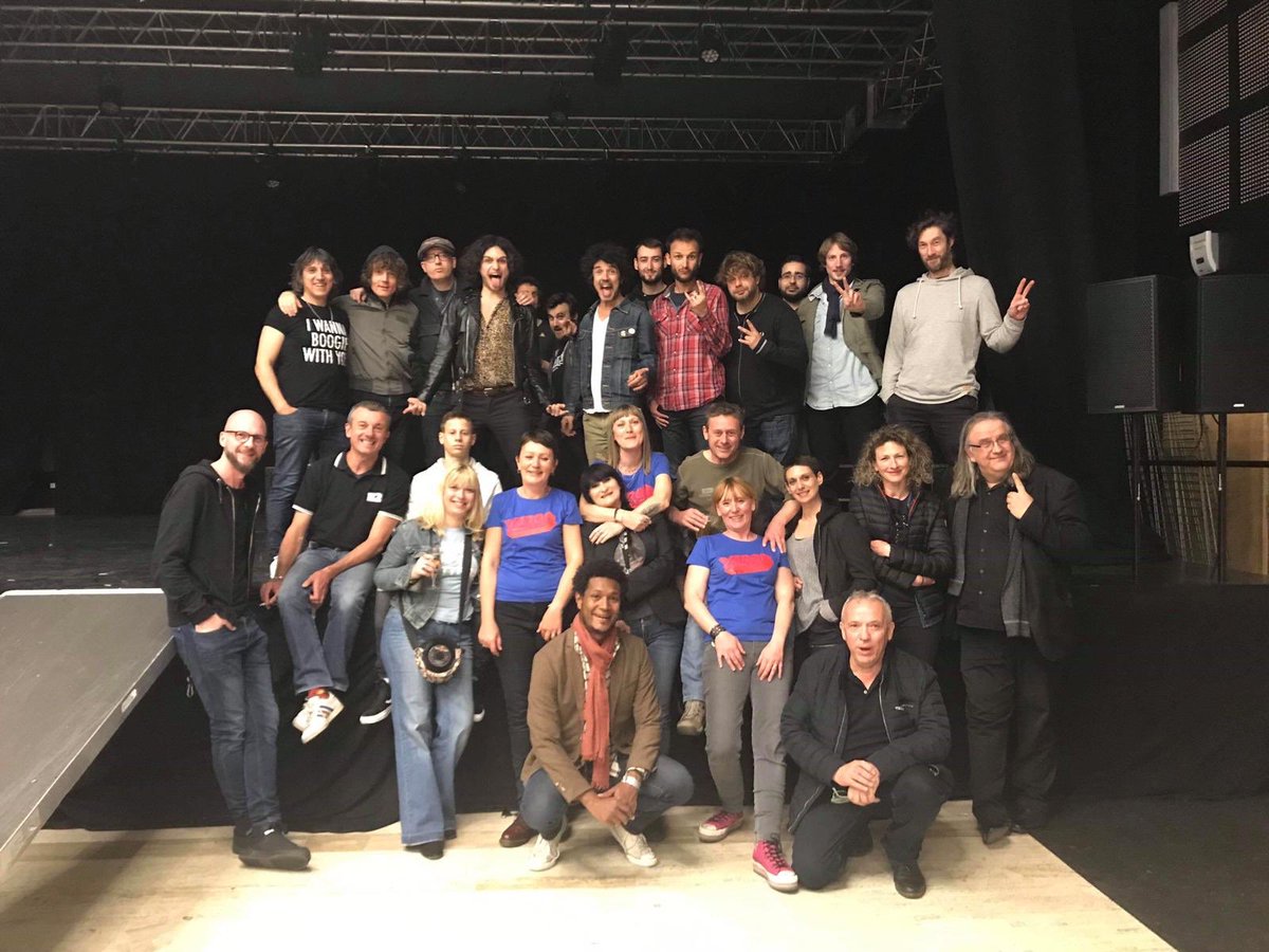 Blondstone (@blondstone) on Twitter photo Merci <a href="/112Terville/">LE112 Terville</a> !! 😎🤟
Avec <a href="/yarolpoupaud/">Yarol Poupaud</a>
Photo Marie D’Emm
<a href="/RockMadeFrance/">Rock Made in France</a> <a href="/ouifm/">OUI FM</a> <a href="/LongueurDondes/">Longueur d'Ondes</a> @Prod_LABEL_LN <a href="/_lasourisverte/">La Souris Verte</a> @Gueulard_Plus <a href="/100pour100Nancy/">100% Nancy</a> <a href="/lautrecanal/">L'Autre Canal</a> <a href="/BamMetz/">LaBam</a> @RLMoselleNord <a href="/TransMusicales/">Trans Musicales</a> <a href="/eurockeennes/">Les Eurockéennes</a> @LaRodiaBesancon <a href="/radioequinoxe/">Radio Equinoxe</a> <a href="/lesinrocks/">Les Inrockuptibles</a> Merci <a href="/112Terville/">LE112 Terville</a> !! 😎🤟
Avec <a href="/yarolpoupaud/">Yarol Poupaud</a>
Photo Marie D’Emm
<a href="/RockMadeFrance/">Rock Made in France</a> <a href="/ouifm/">OUI FM</a> <a href="/LongueurDondes/">Longueur d'Ondes</a> @Prod_LABEL_LN <a href="/_lasourisverte/">La Souris Verte</a> @Gueulard_Plus <a href="/100pour100Nancy/">100% Nancy</a> <a href="/lautrecanal/">L'Autre Canal</a> <a href="/BamMetz/">LaBam</a> @RLMoselleNord <a href="/TransMusicales/">Trans Musicales</a> <a href="/eurockeennes/">Les Eurockéennes</a> @LaRodiaBesancon <a href="/radioequinoxe/">Radio Equinoxe</a> <a href="/lesinrocks/">Les Inrockuptibles</a>