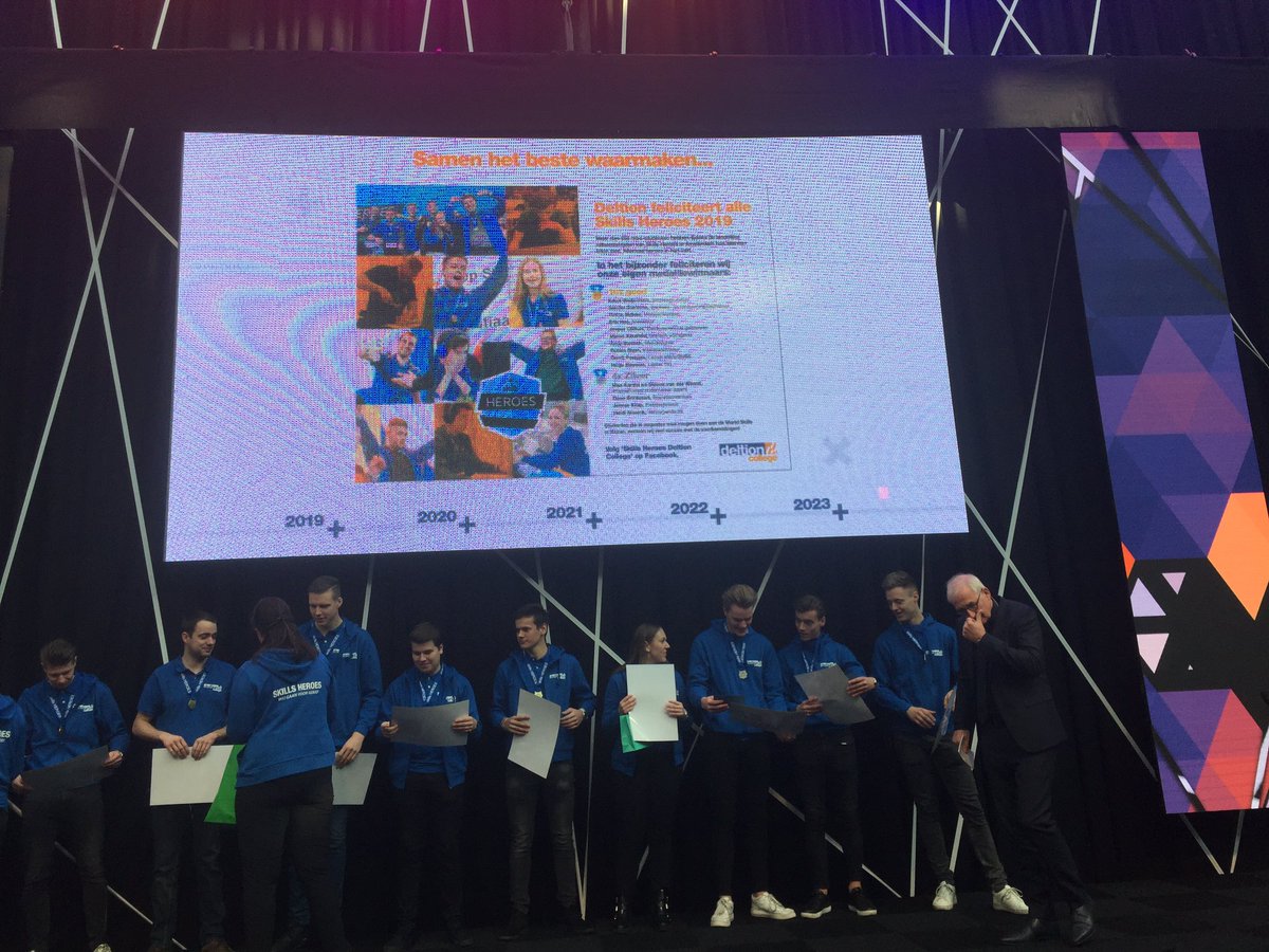 jevdriel's tweet photo. Huldiging van studenten winnaars #Skills 10x goud, 5x zilver voor alle medewerkers van #Deltion College https://t.co/aP1U1dh9Oy