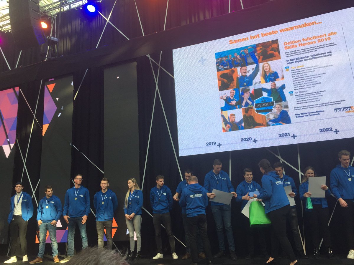 jevdriel's tweet photo. Huldiging van studenten winnaars #Skills 10x goud, 5x zilver voor alle medewerkers van #Deltion College https://t.co/aP1U1dh9Oy