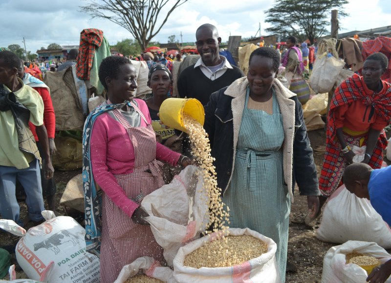 Enhancing Opportunities for Women’s Enterprises (EOWE) Programme - Midterm Review a-WEAI Report 2018 now available!

📔 w/ results from EOWE midterm review using the Women Empowerment in Agriculture Index (a-WEAI), focus group discussions and interviews: on.snv.org/2VjBafO