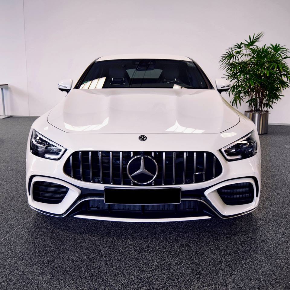 Mercedes Amg The Polar White Mercedes Amg Gt 63 4matic 4 Door Coupe Sits Idle In The Mercedesbenz Kundencenter For Now Csn 11 2 11 1 L 100km Co2 256 252 G Km T Co Vdnkuz7reo Mercedes Amg The Polar White Mercedes Amg Gt 63 4matic 4 Door Coupe Sits Idle In The Mercedesbenz Kundencenter For Now Csn 11 2 11 1 L 100km Co2 256 252 G Km T Co Vdnkuz7reo