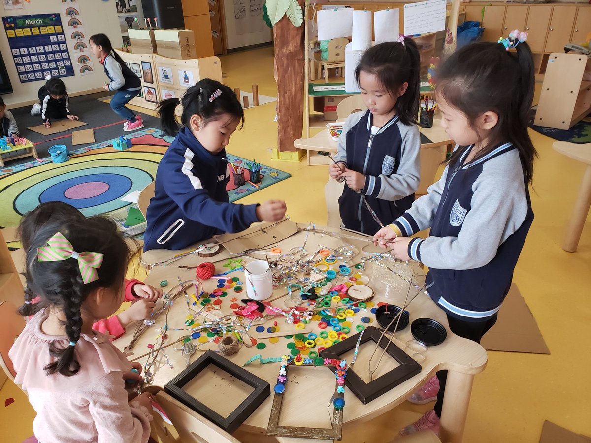 jennadolman's tweet photo. Loose parts = sorting out, imagination, creativity and so much more! 💕😊 https://t.co/wKl1QSj9zs