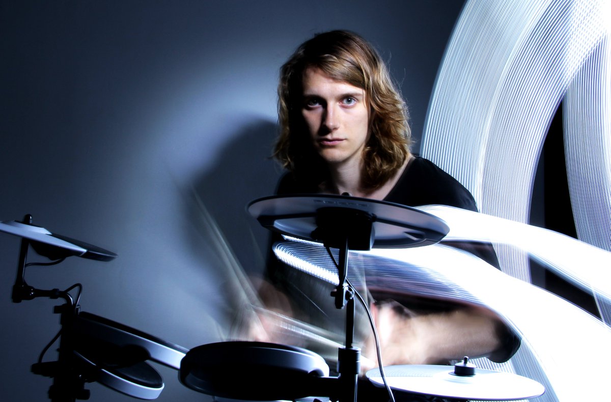 wearenonsuch's tweet photo. The amazing @NottmPoetryFest is coming Nonsuch Studios on Sat 27th April! Don't miss @antoshwojcik's loud and bold #HowToKeepTime - an incredible mix of spoken word and heavy beats.
https://t.co/2fwHyUrW7U https://t.co/VyDGGVbaGm
