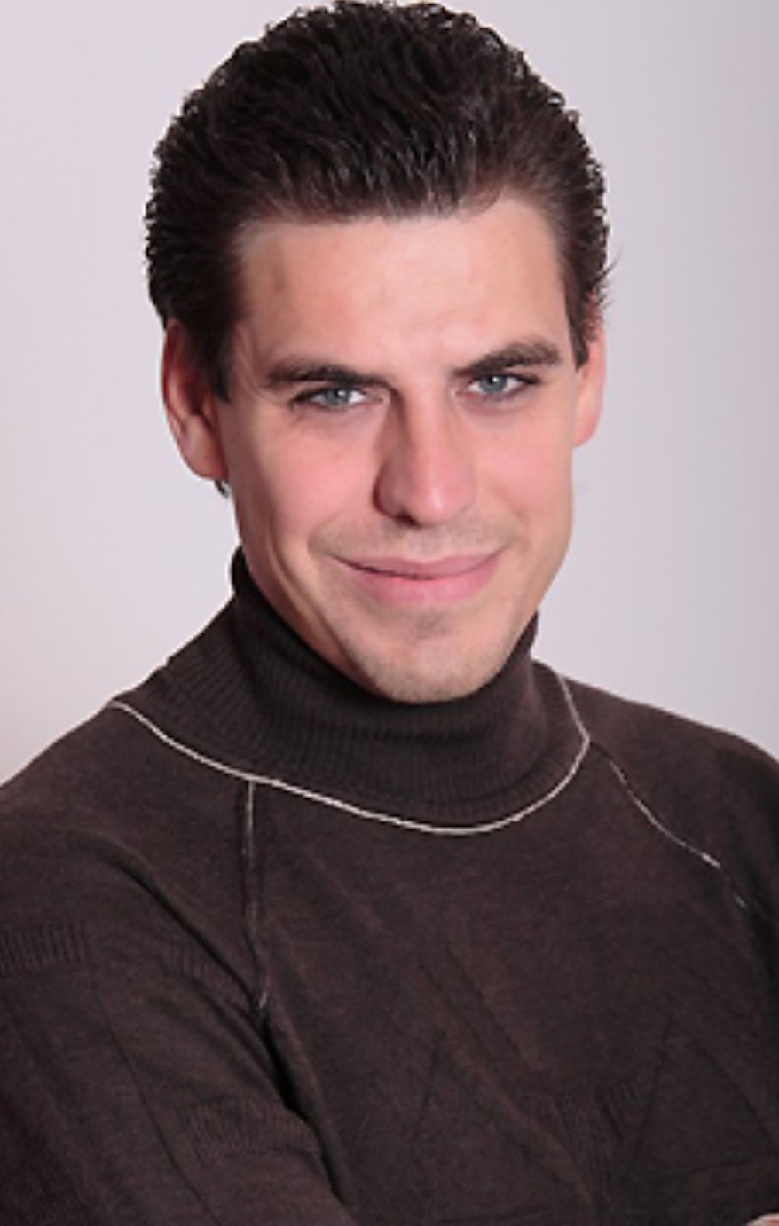 Дмитрий Дюжев