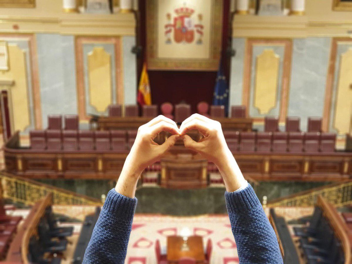 Congreso_Es's tweet photo. #DíaMundialAutismo. Nos sumamos a la campaña ‘I ♾ autismo' para romper con los estigmas, promover cambios positivos en la vida de las personas con #TEA, mejorar su inclusión y aumentar la conciencia social. 🔵 ¡Todos somos diferentes, pero estamos unidos en nuestra diversidad! https://t.co/7u695xHFzR