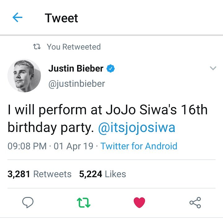 Maria36646407's tweet photo. I did this edit yesterday and posted it on instagram, and JoJo reposted it!😂❤🔥 Ly JoJo and I'm sorry if I scared you!! @itsjojosiwa https://t.co/SpzLc20TmA