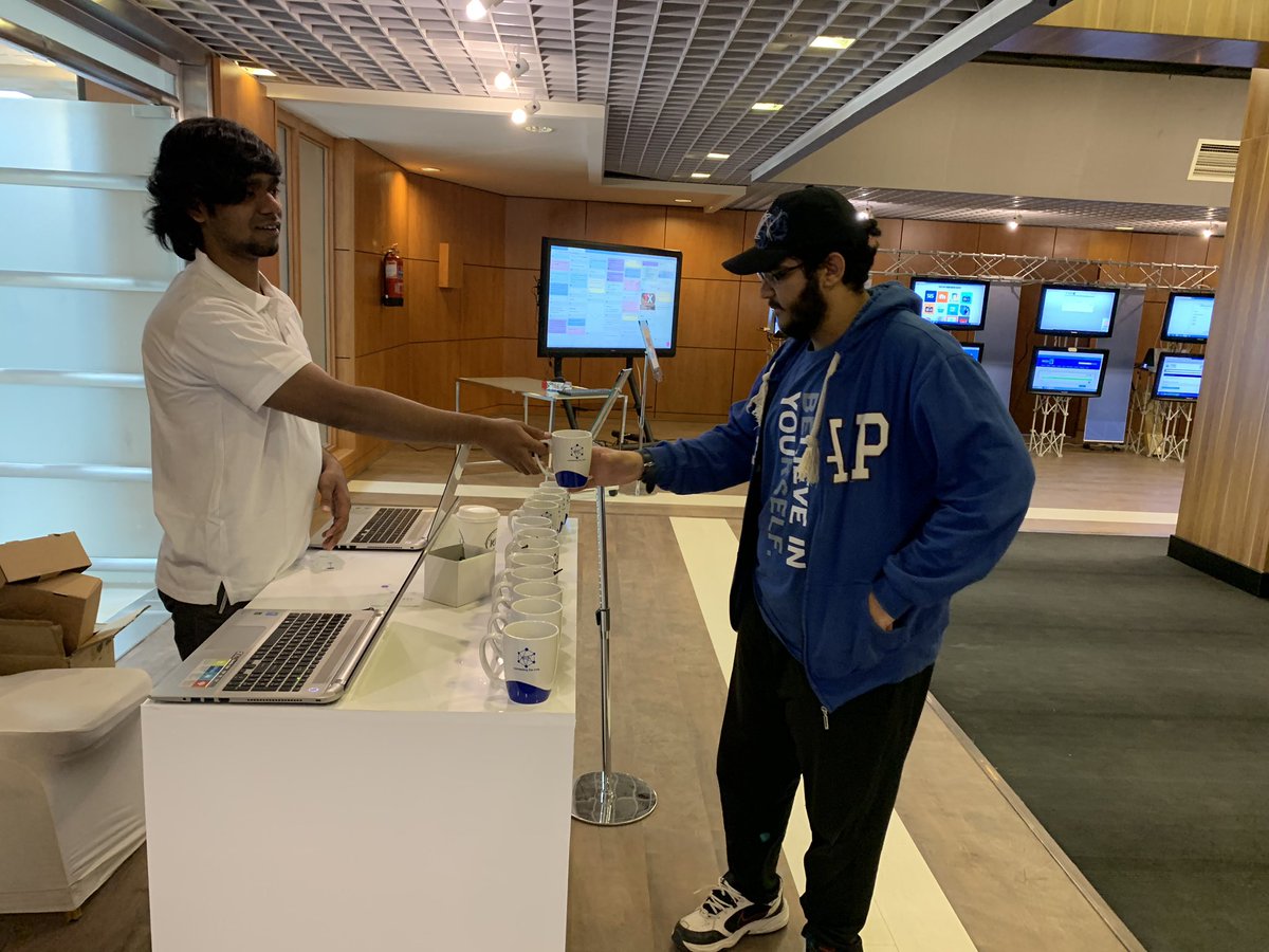 PSU_AC's tweet image. ركن الهدايا التذكارية
#ITDay2019 #PSUConnectingTheDots