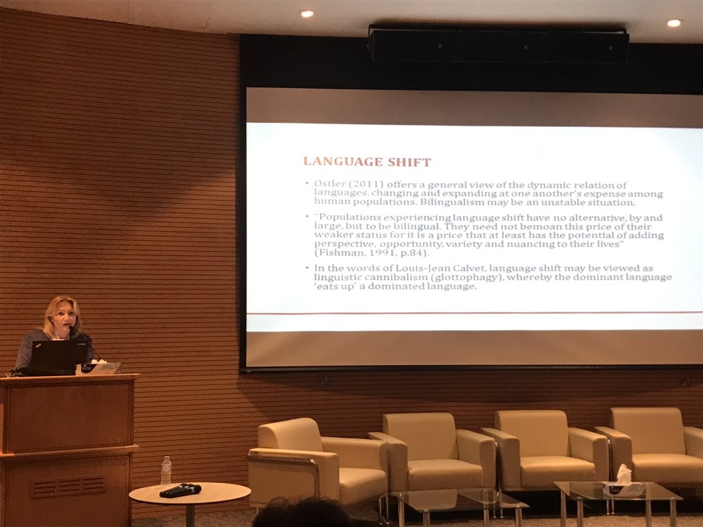 NoussyBiba's tweet photo. « The background to language shift is theorized in terms of a theory of cultural control, whereby a social group becomes accepting of external institutions. » Alison Mackey
#LGC6 @QU_DELL @QatarUniversity https://t.co/DD3PBn0lil