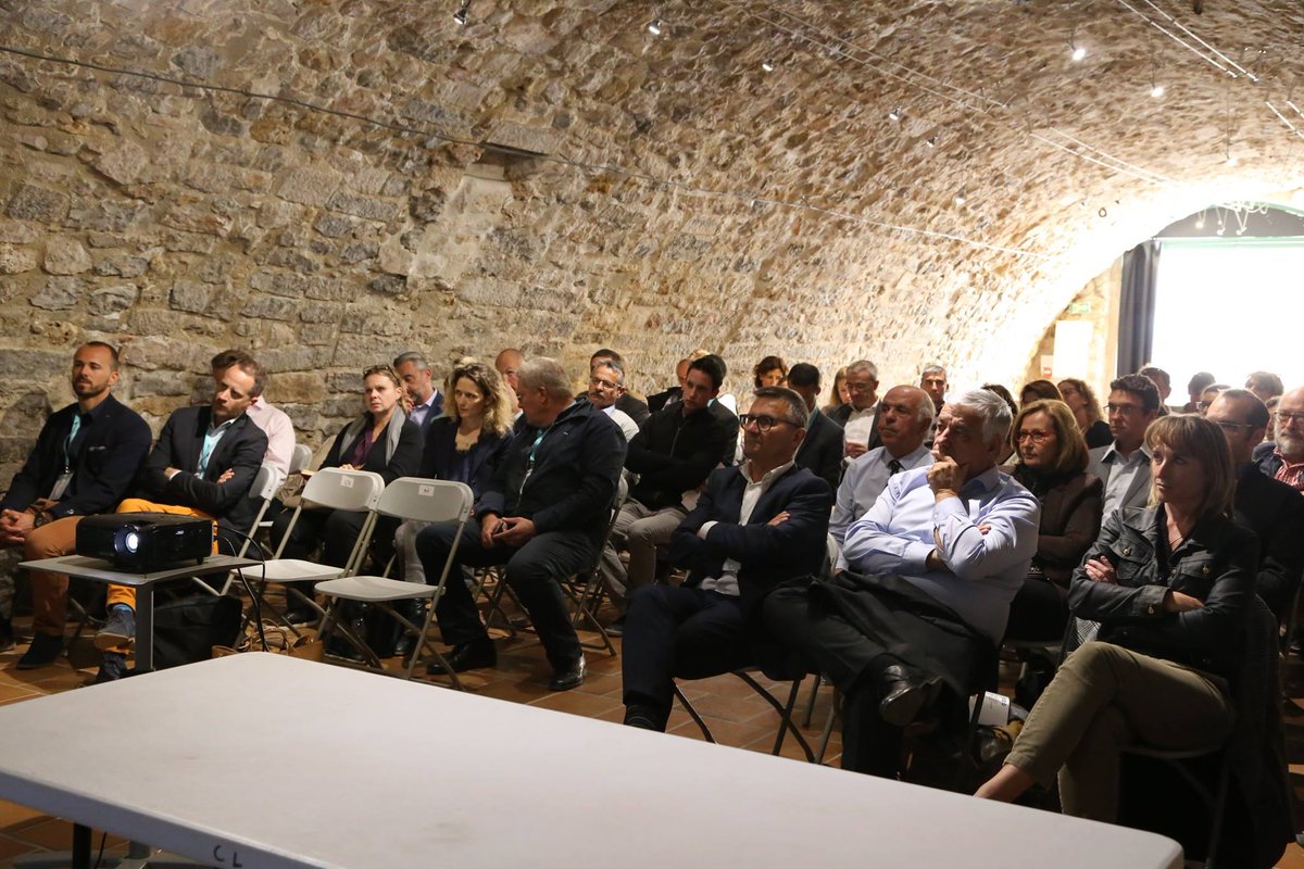 RoseProvence's tweet photo. Aujourd'hui avait lieu l'Assemblée Générale du Cluster à la Salle Lantelme à la Celle. 

Plus d'informations sur le site du Cluster Provence Rosé dans la rubrique "actualités. https://t.co/WYxGfusXp9 https://t.co/MHLfZggvDn