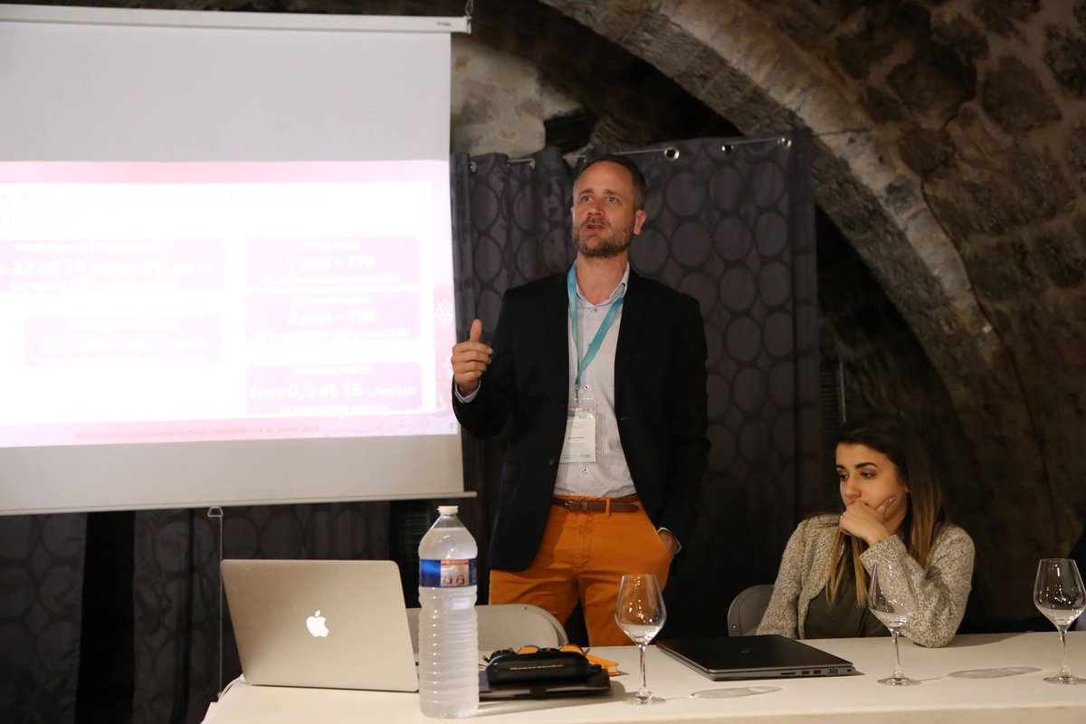 RoseProvence's tweet photo. Aujourd'hui avait lieu l'Assemblée Générale du Cluster à la Salle Lantelme à la Celle. 

Plus d'informations sur le site du Cluster Provence Rosé dans la rubrique "actualités. https://t.co/WYxGfusXp9 https://t.co/MHLfZggvDn