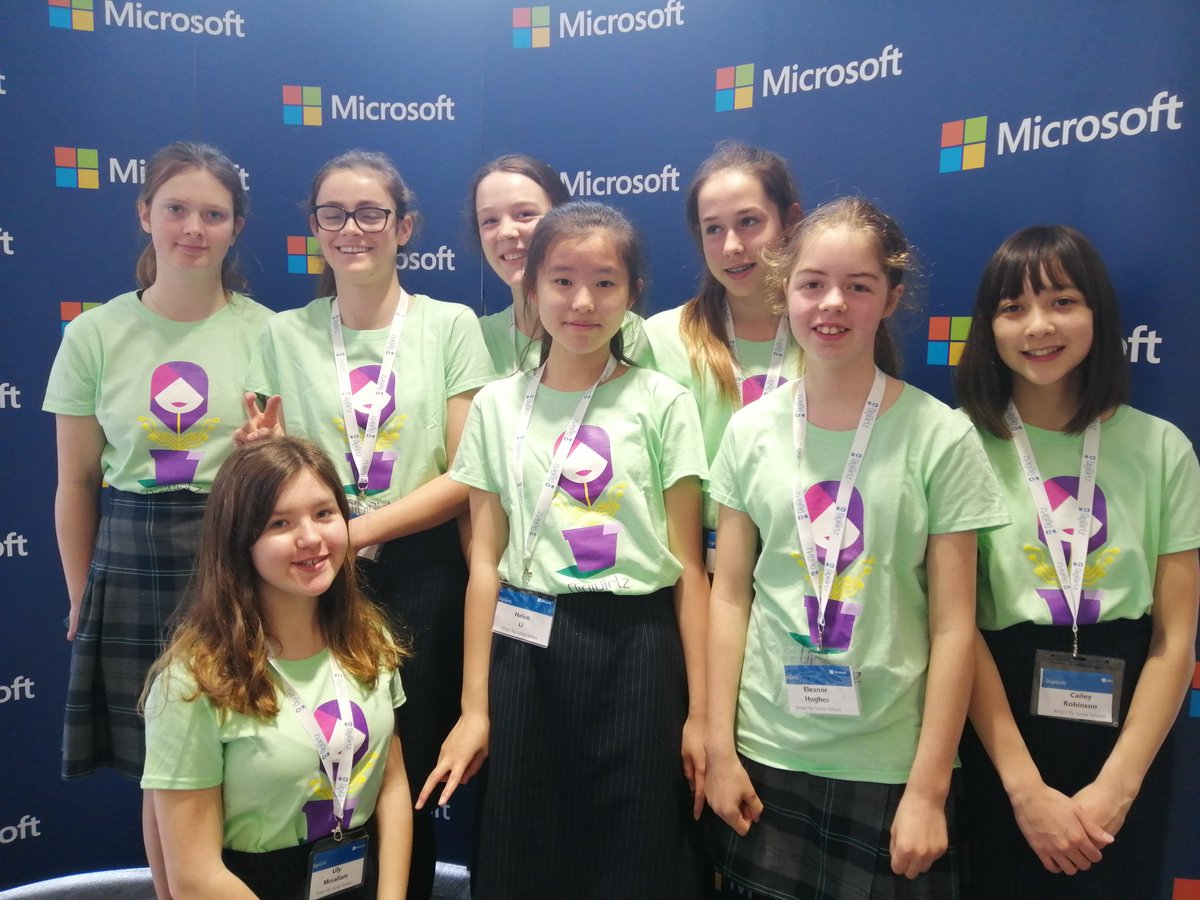 KingsCreativEly's tweet photo. 8 KEJ girls have arrived for a day of #DigiGirlz coding @MicrosoftUK Cambridge. https://t.co/HeCcVAYinK